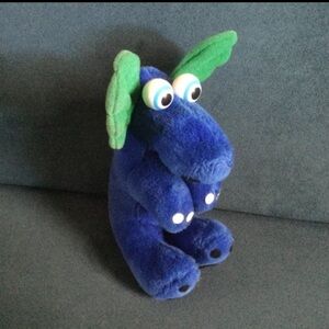 Vintage 1986 Alpha Critter plush Lloyd Gilbert Letter E